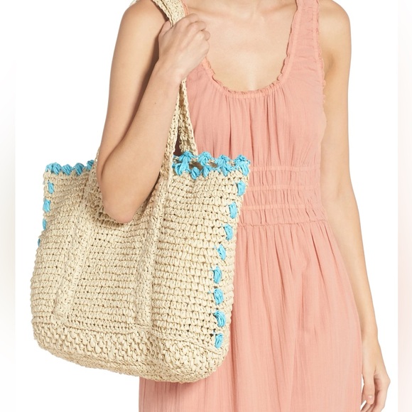 btb Los Angeles Lisbeth Pompom Straw Tote Beach Bag with contrast trim in aqua - Picture 2 of 7
